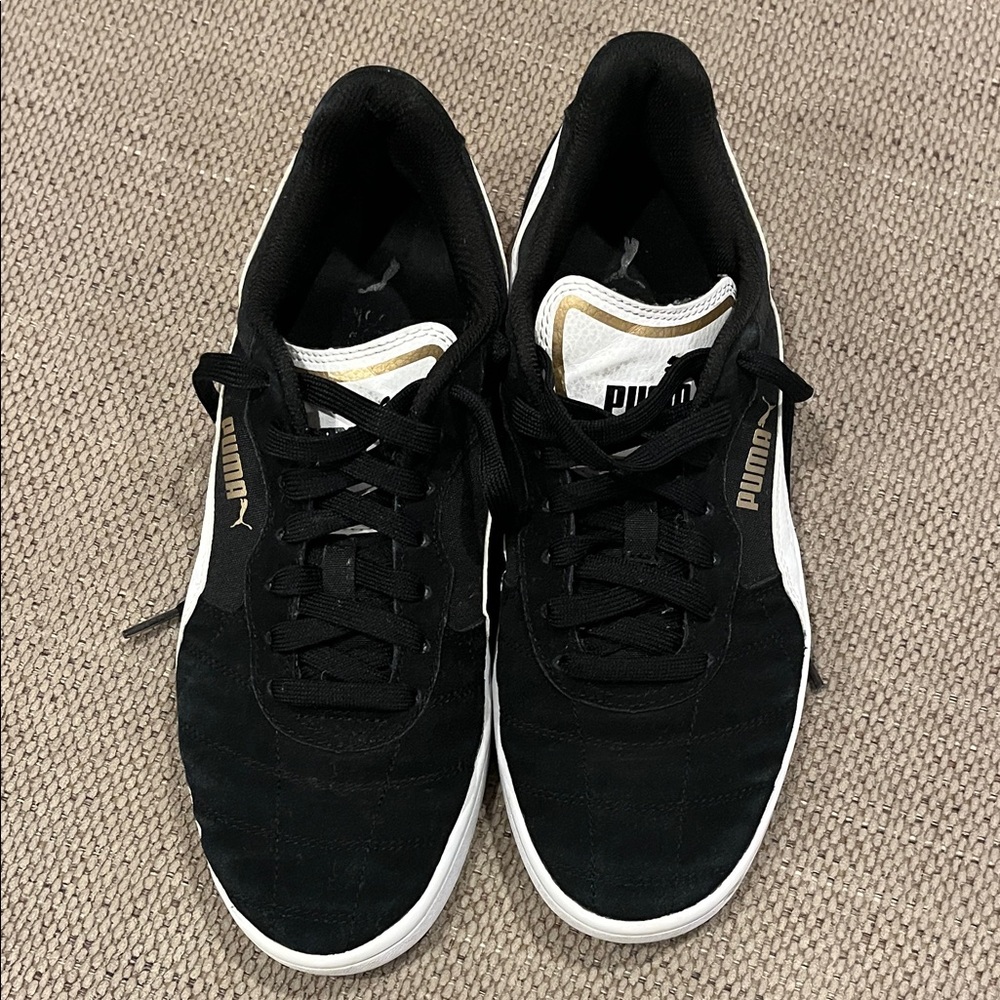 Puma Suede Men's Black and White Sneakers